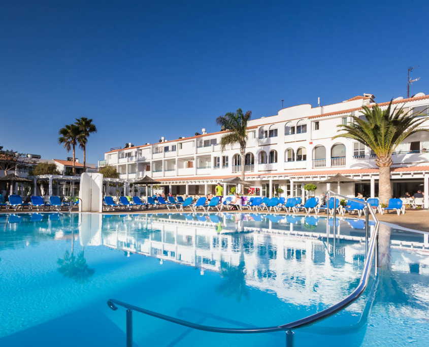 DeinTeam_Reisen_Fuerteventura_Pool_Mannschaftsfahrten_smartline_Playa_Park